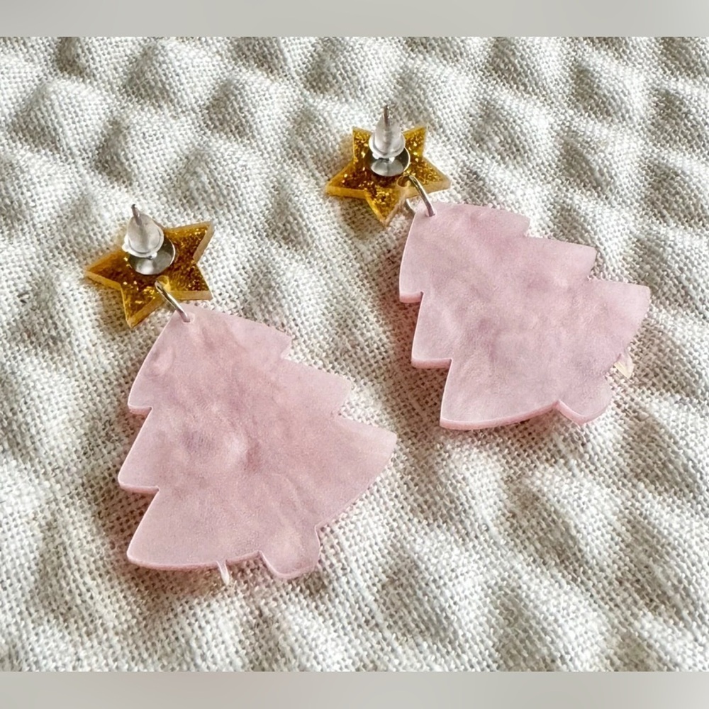 New Pink Christmas Tree w/ White Cat Pearlescent & Glitter Acrylic Earrings - 2” - Picture 6 of 6